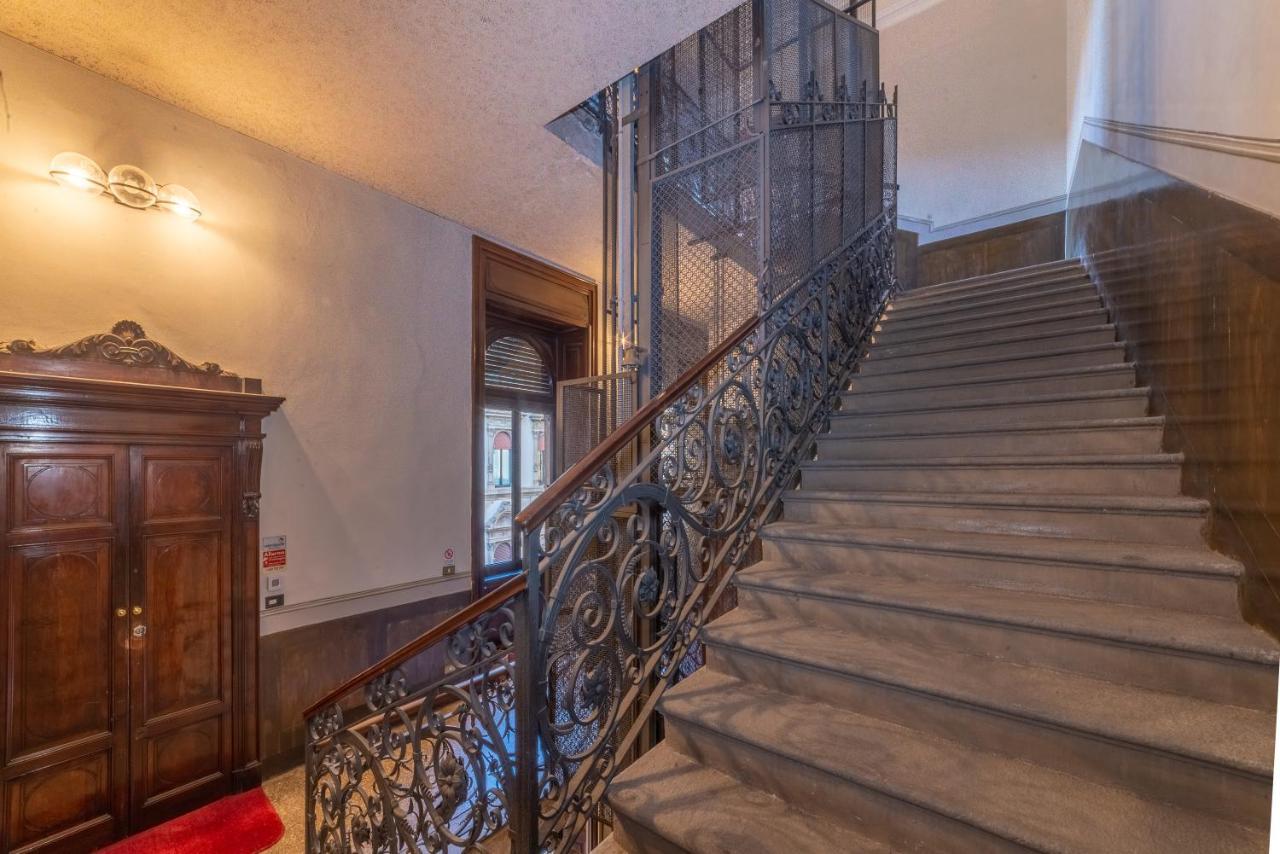 Brera - Sella Charme Apartment Castle View Milano Exterior foto